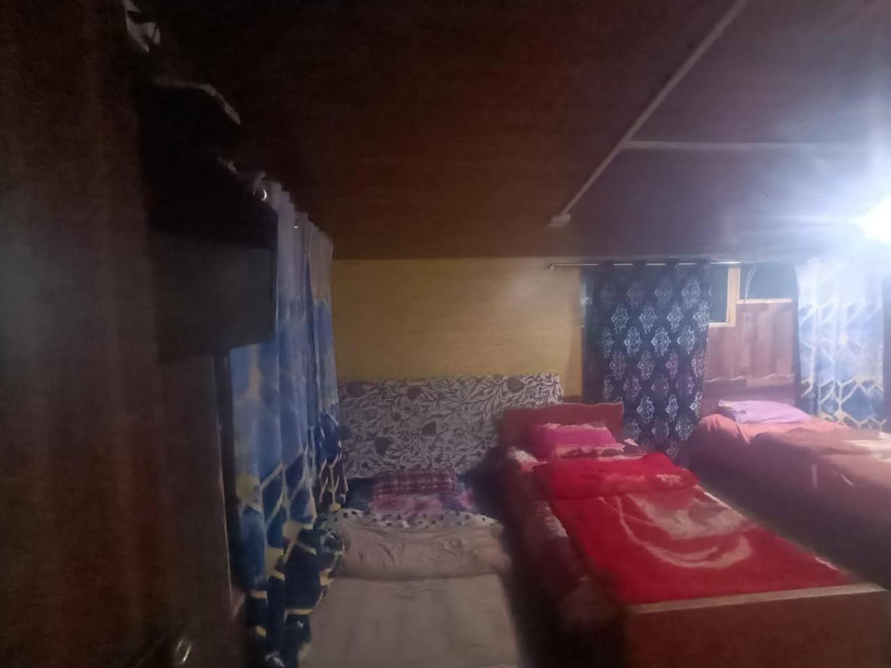 Hotel New Heaven Canal Srīnagar المظهر الخارجي الصورة