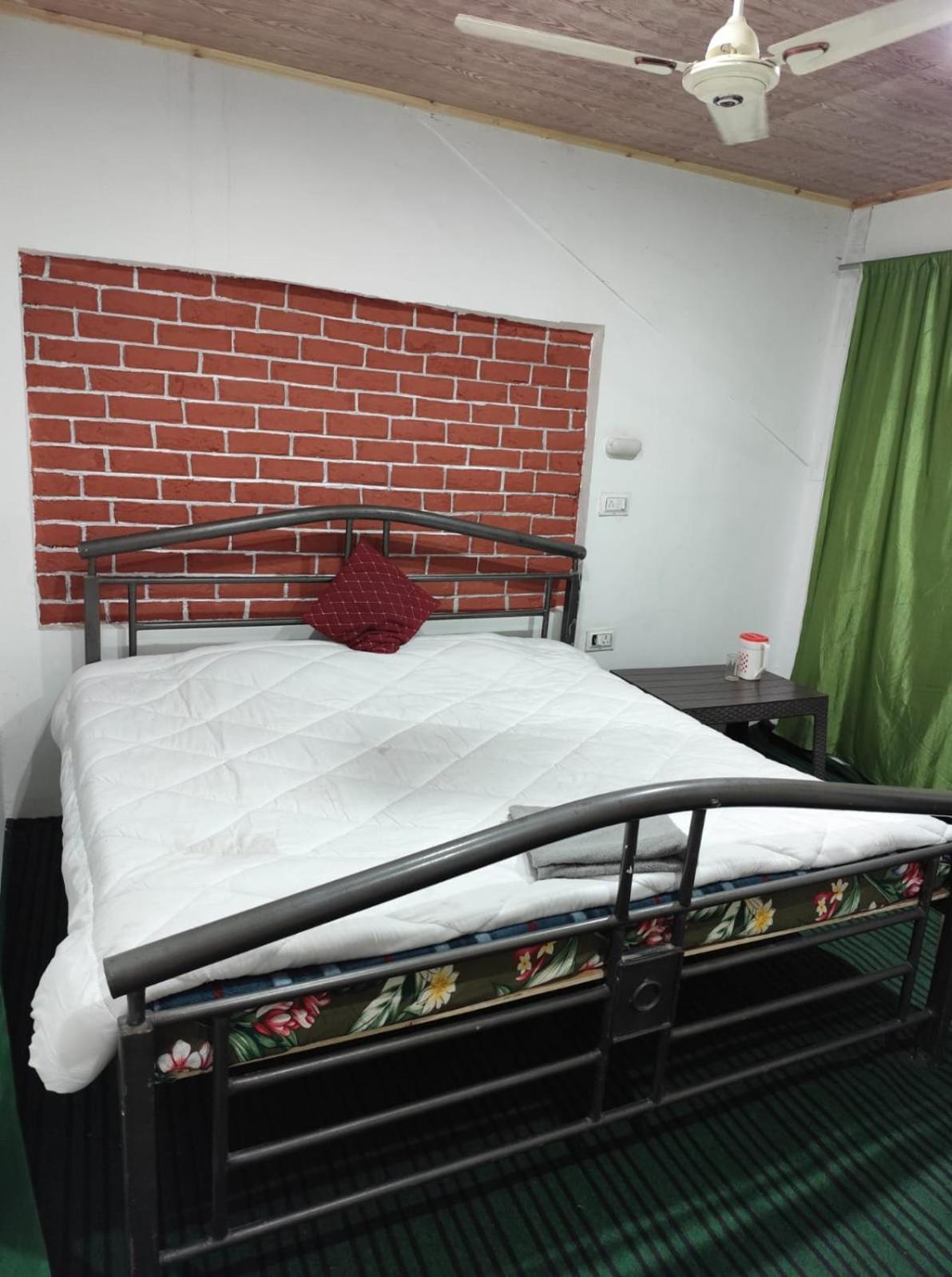 Hotel New Heaven Canal Srīnagar المظهر الخارجي الصورة