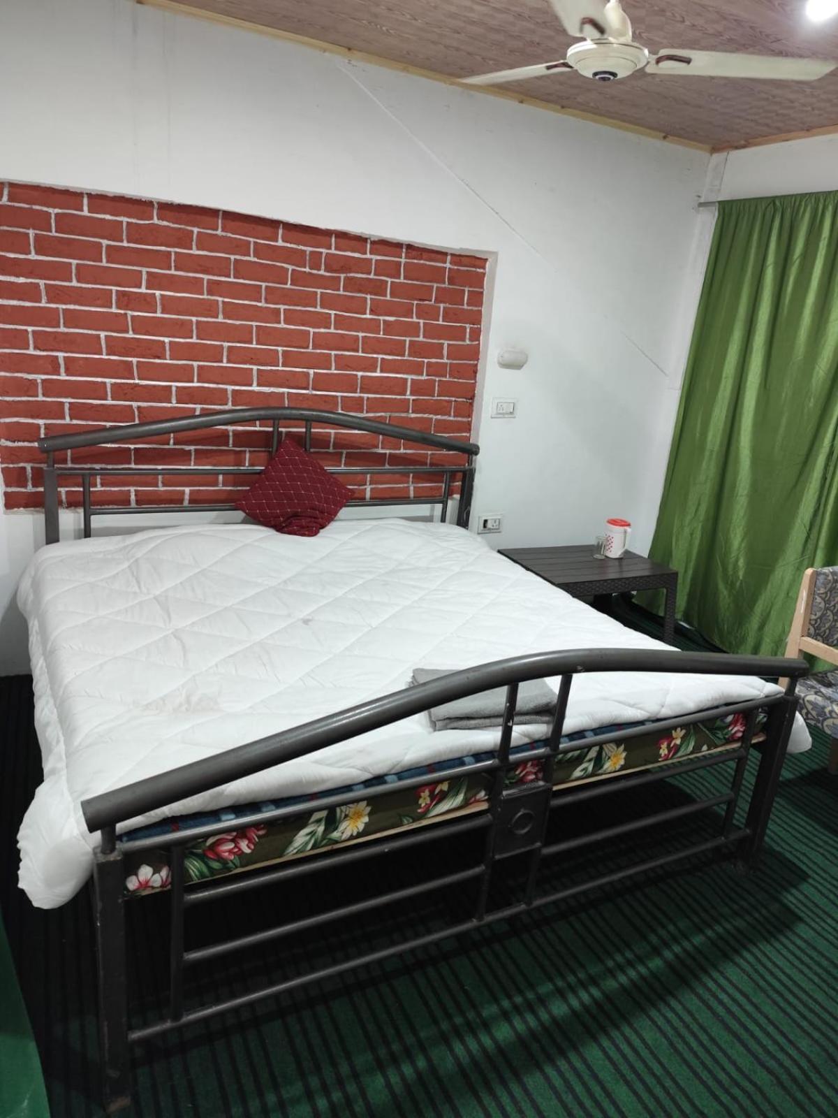 Hotel New Heaven Canal Srīnagar المظهر الخارجي الصورة
