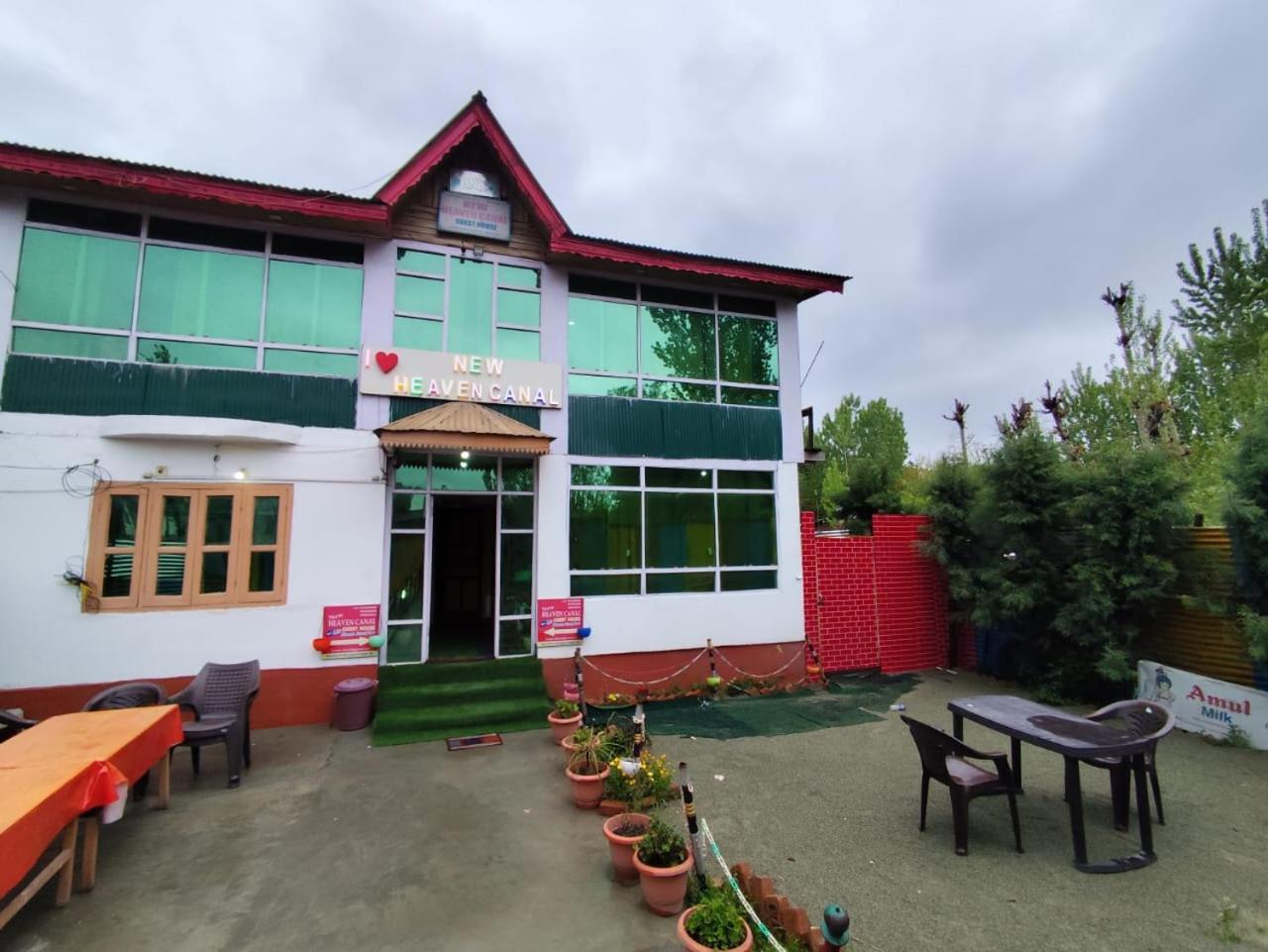 Hotel New Heaven Canal Srīnagar المظهر الخارجي الصورة